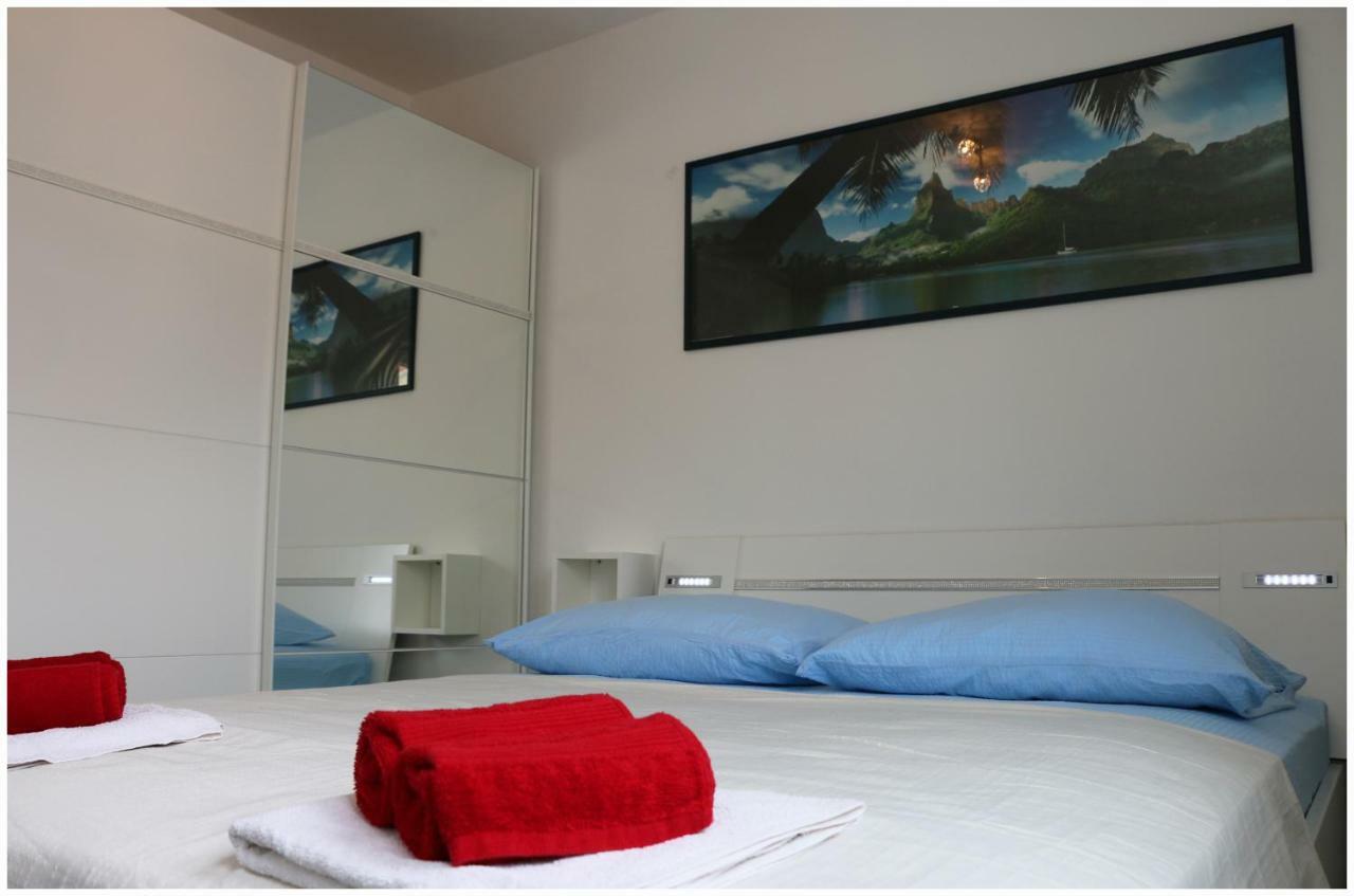 Apartman LORETTA Primosten Bagian luar foto