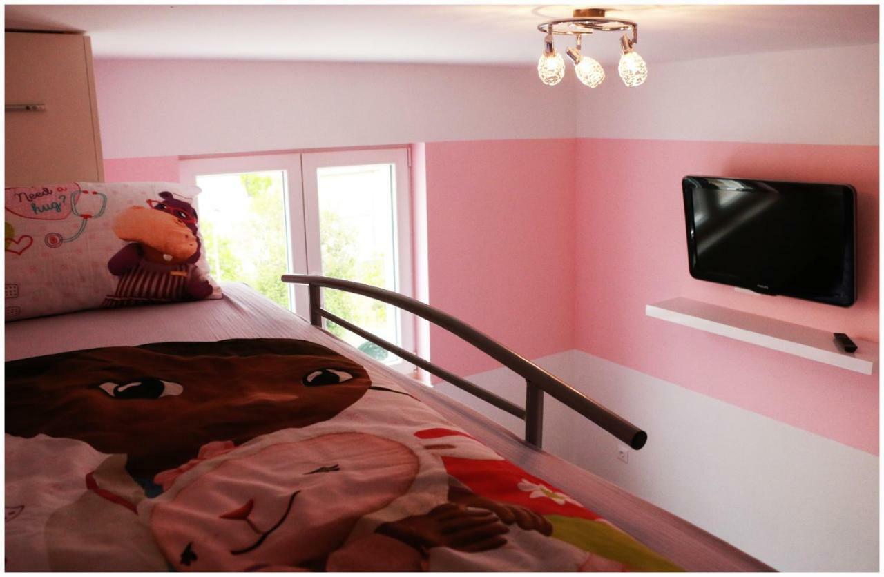 Apartman LORETTA Primosten Bagian luar foto